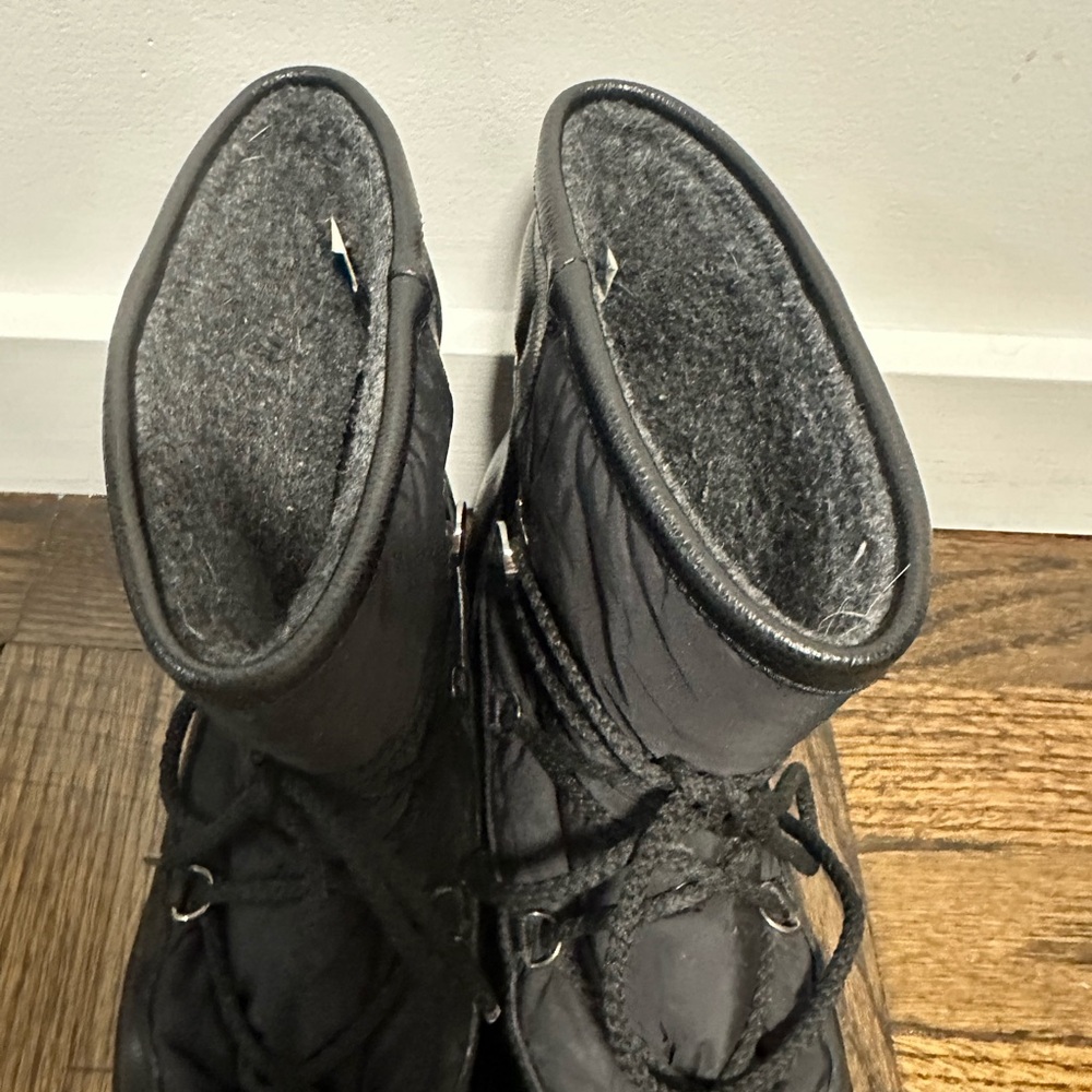Moncler “Fanny” Boots Size 8.5 - Picture 6 of 7